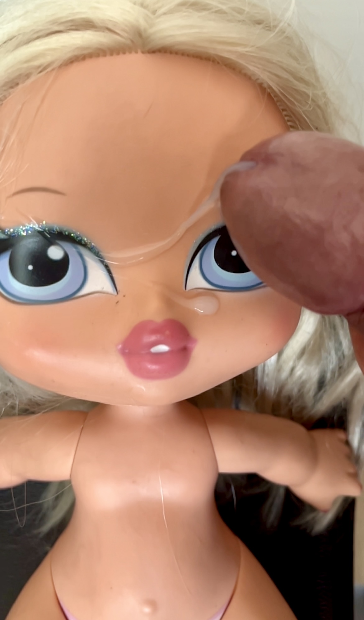 Smelly blonde second handstore doll fist asshole and facial