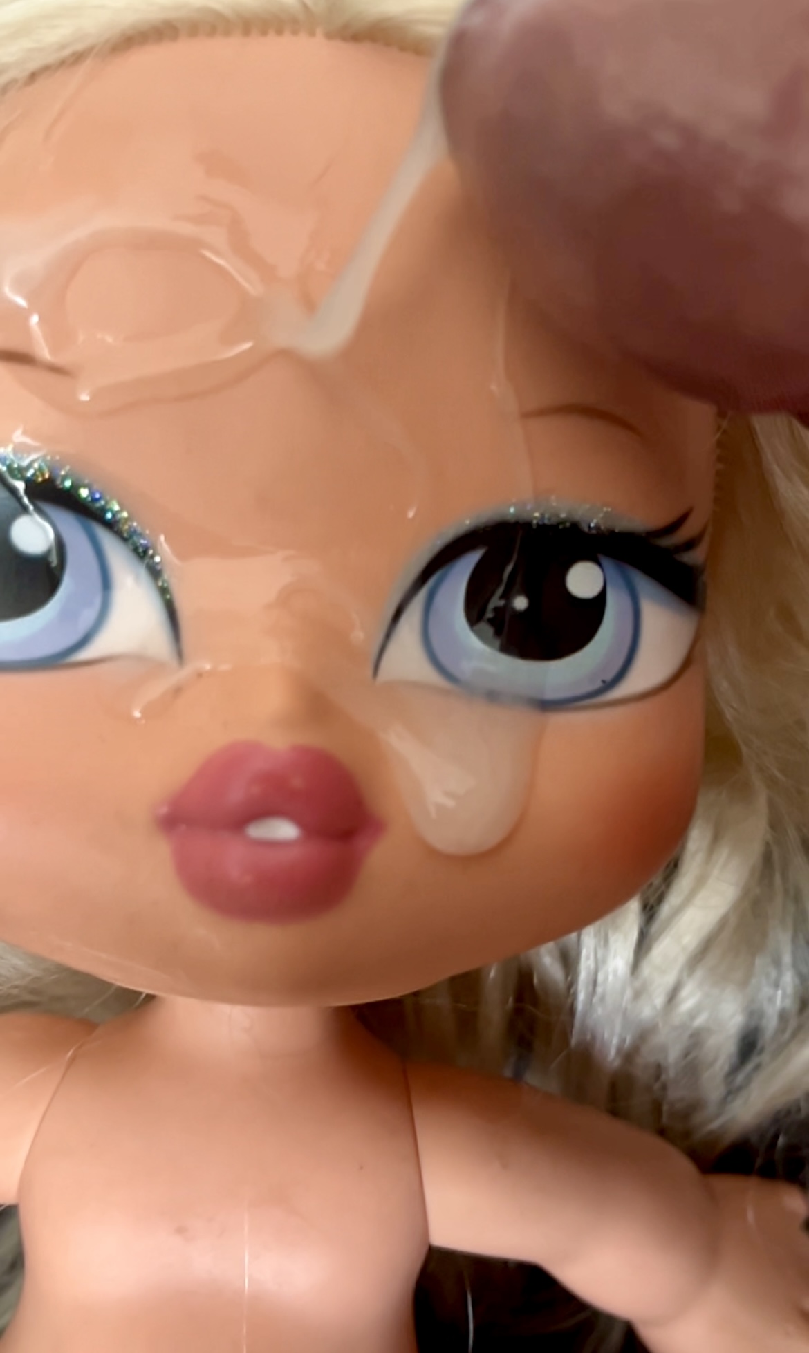 Smelly blonde second handstore doll fist asshole and facial