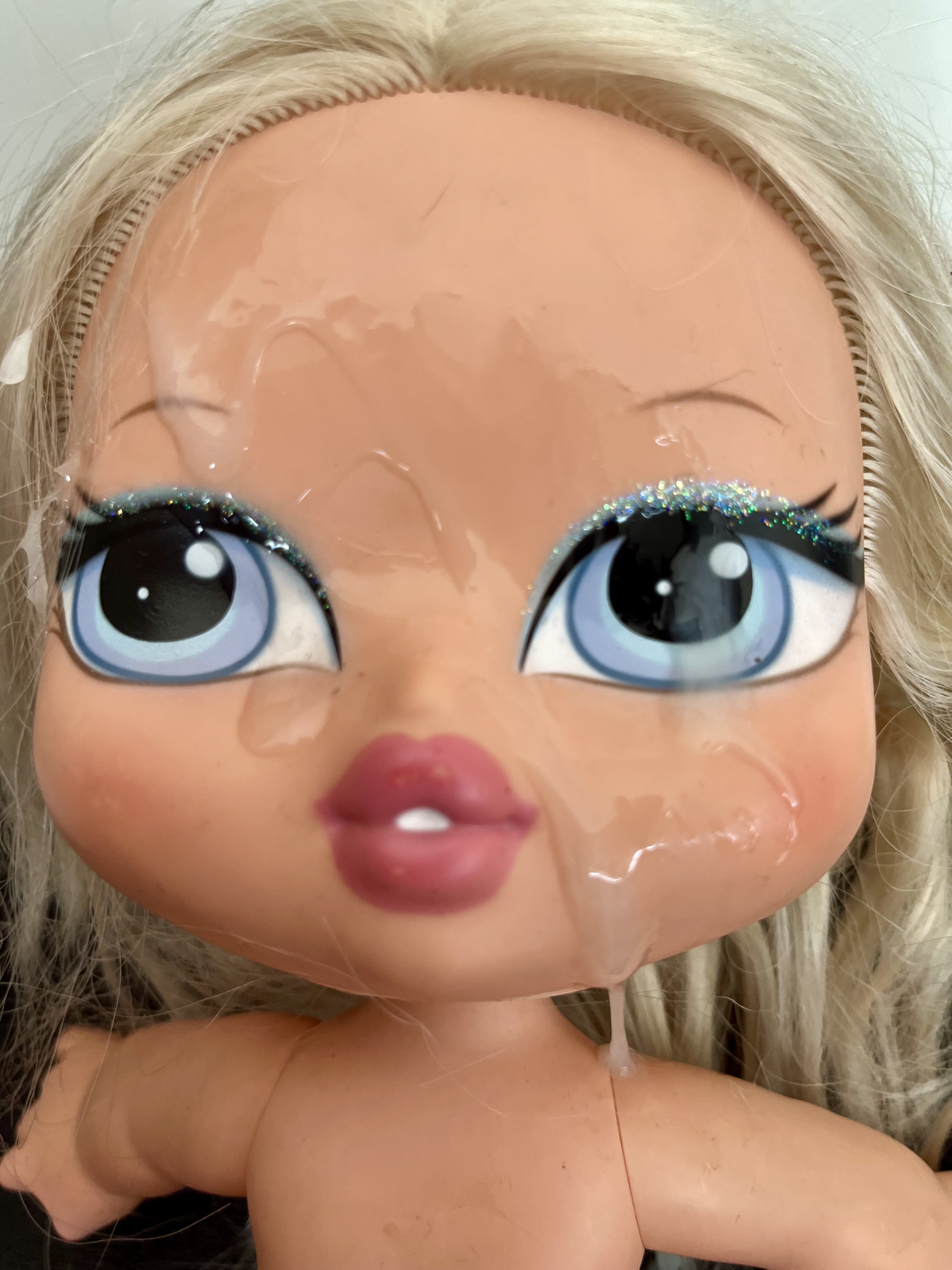 Smelly blonde second handstore doll fist asshole and facial