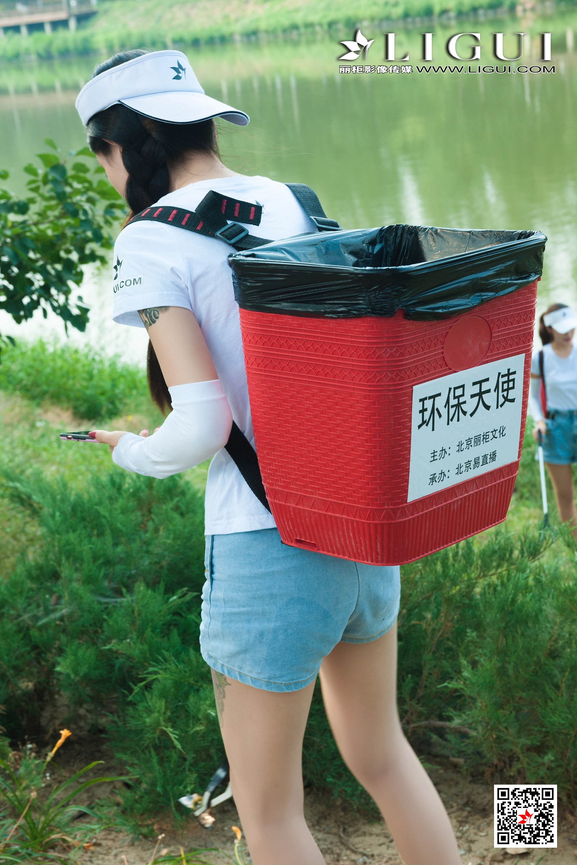 Foot Fetish Twin Flowers 60