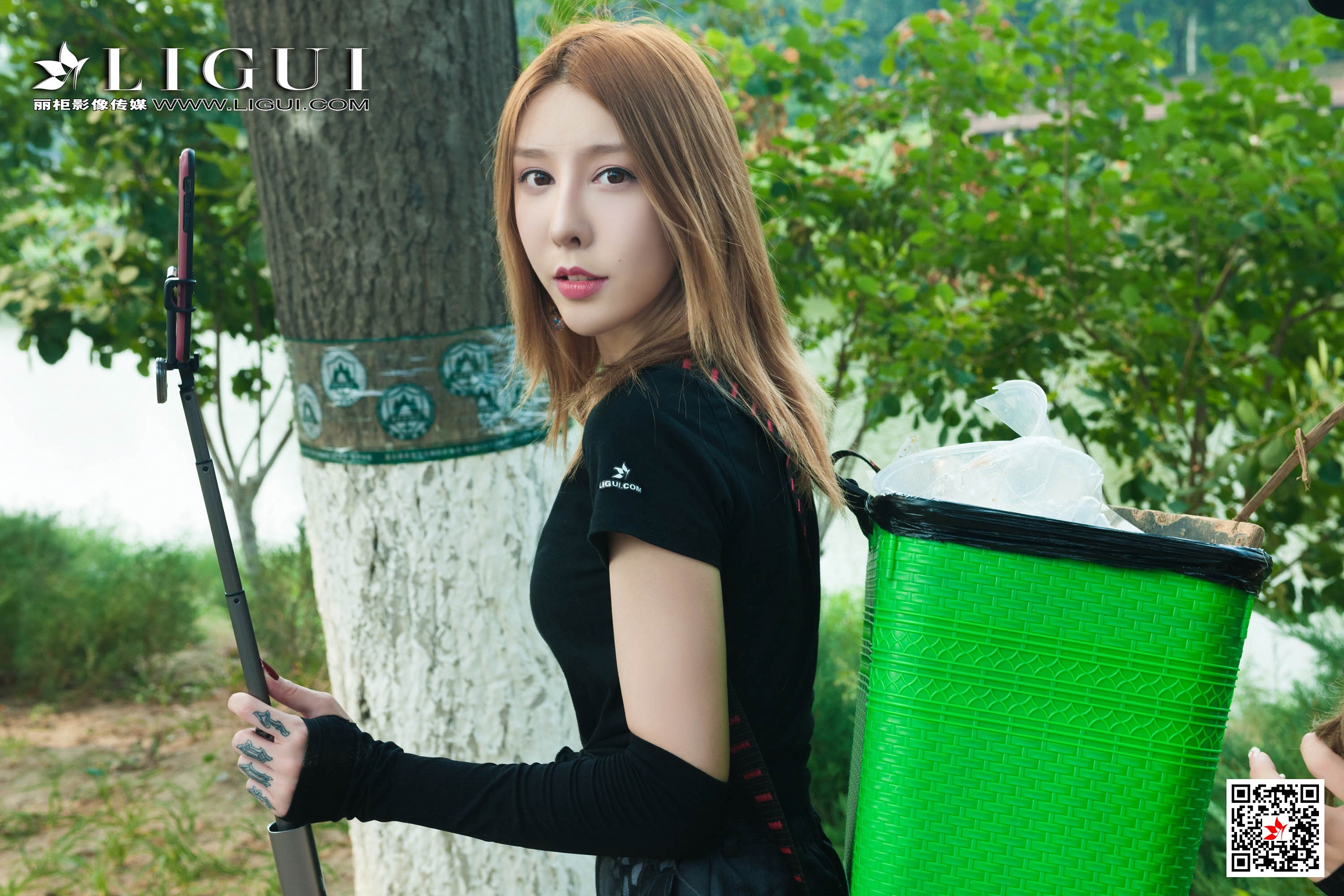 Foot Fetish Twin Flowers 60