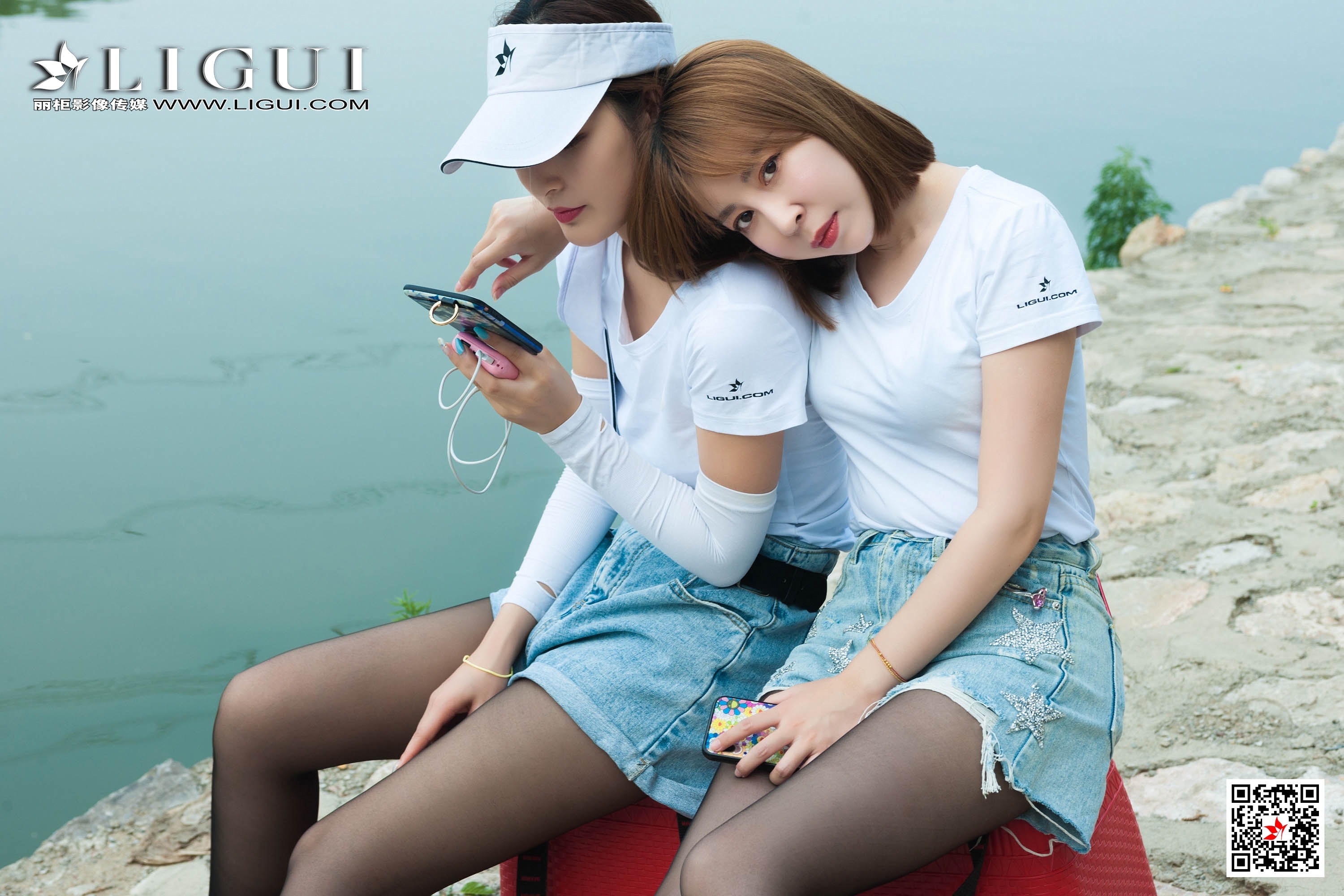 Foot Fetish Twin Flowers 60