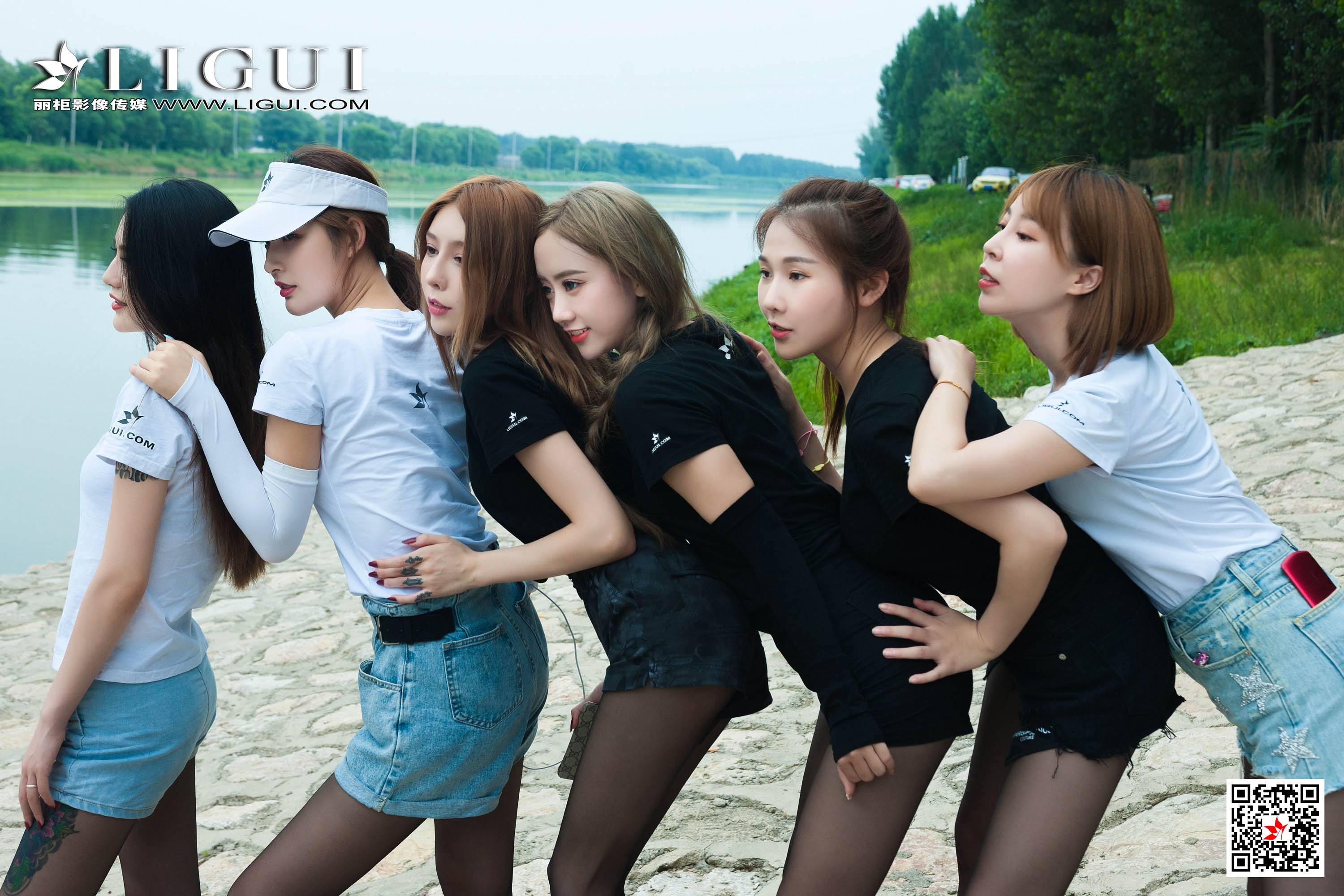 Foot Fetish Twin Flowers 60