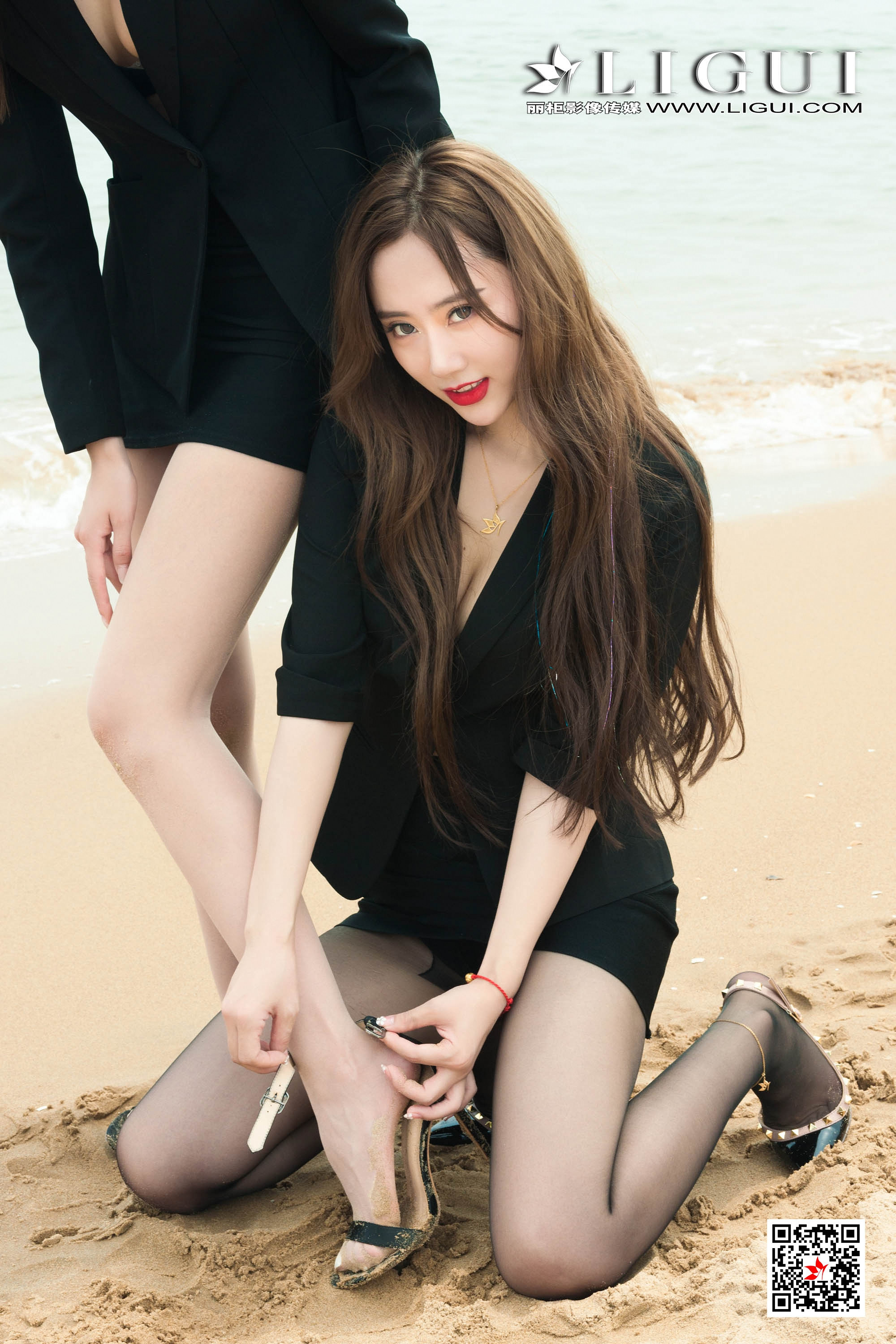 Foot Fetish Twin Flowers 61