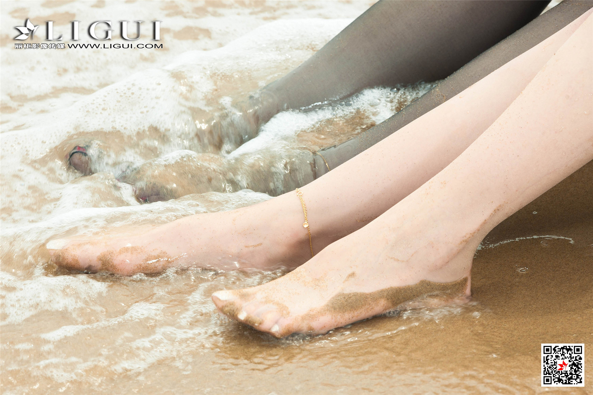 Foot Fetish Twin Flowers 61