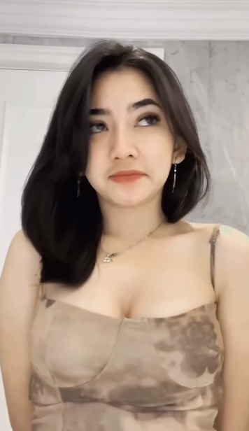 looking makes it hot_87