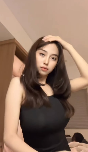 looking makes it hot_87