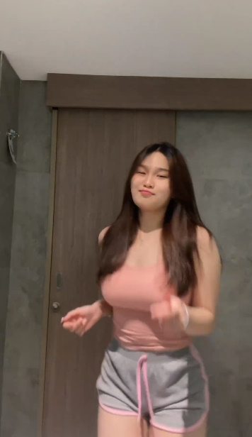 looking makes it hot_87