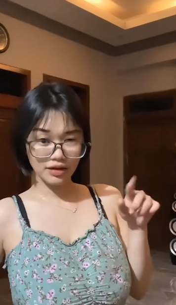 looking makes it hot_87