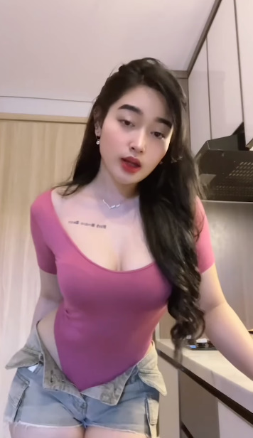 looking makes it hot_87