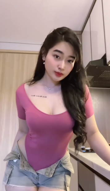 looking makes it hot_87