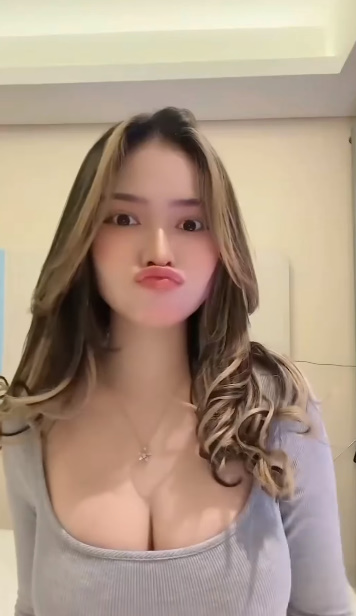 looking makes it hot_87