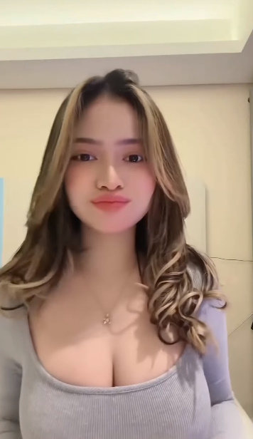 looking makes it hot_87