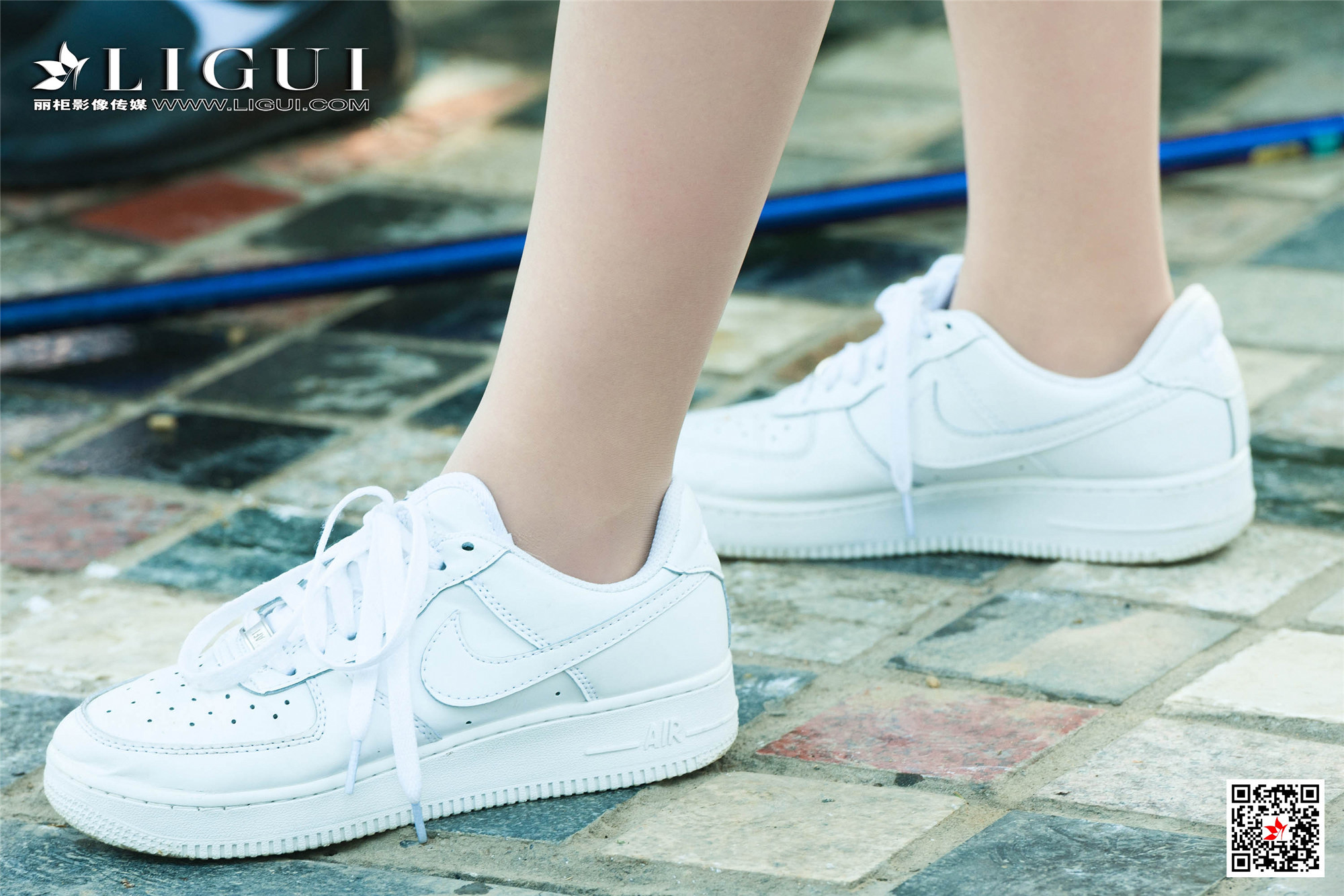 Foot Fetish Twin Flowers 62