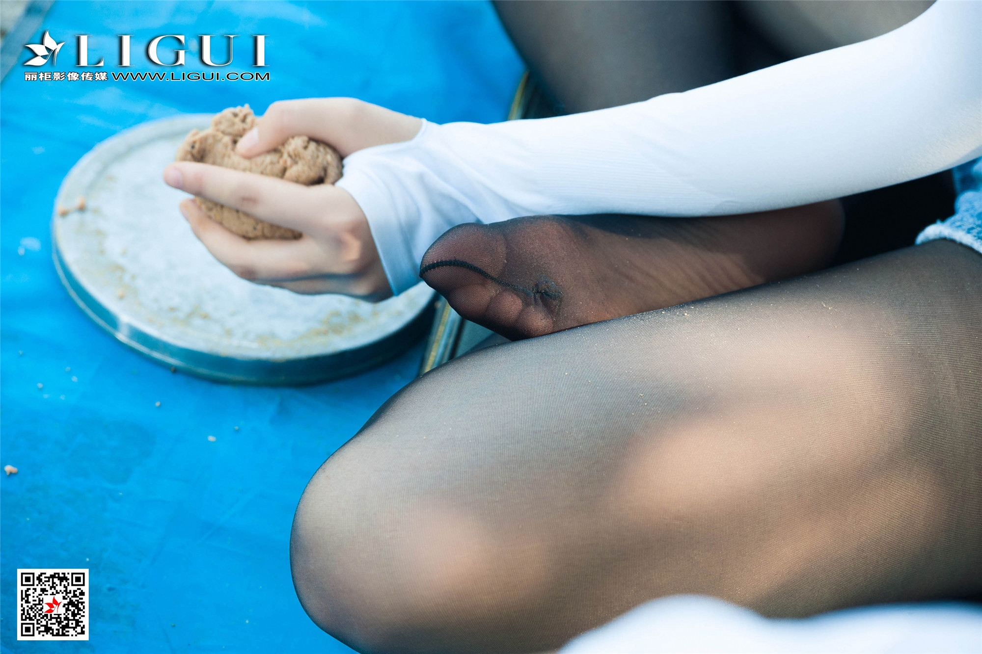 Foot Fetish Twin Flowers 62