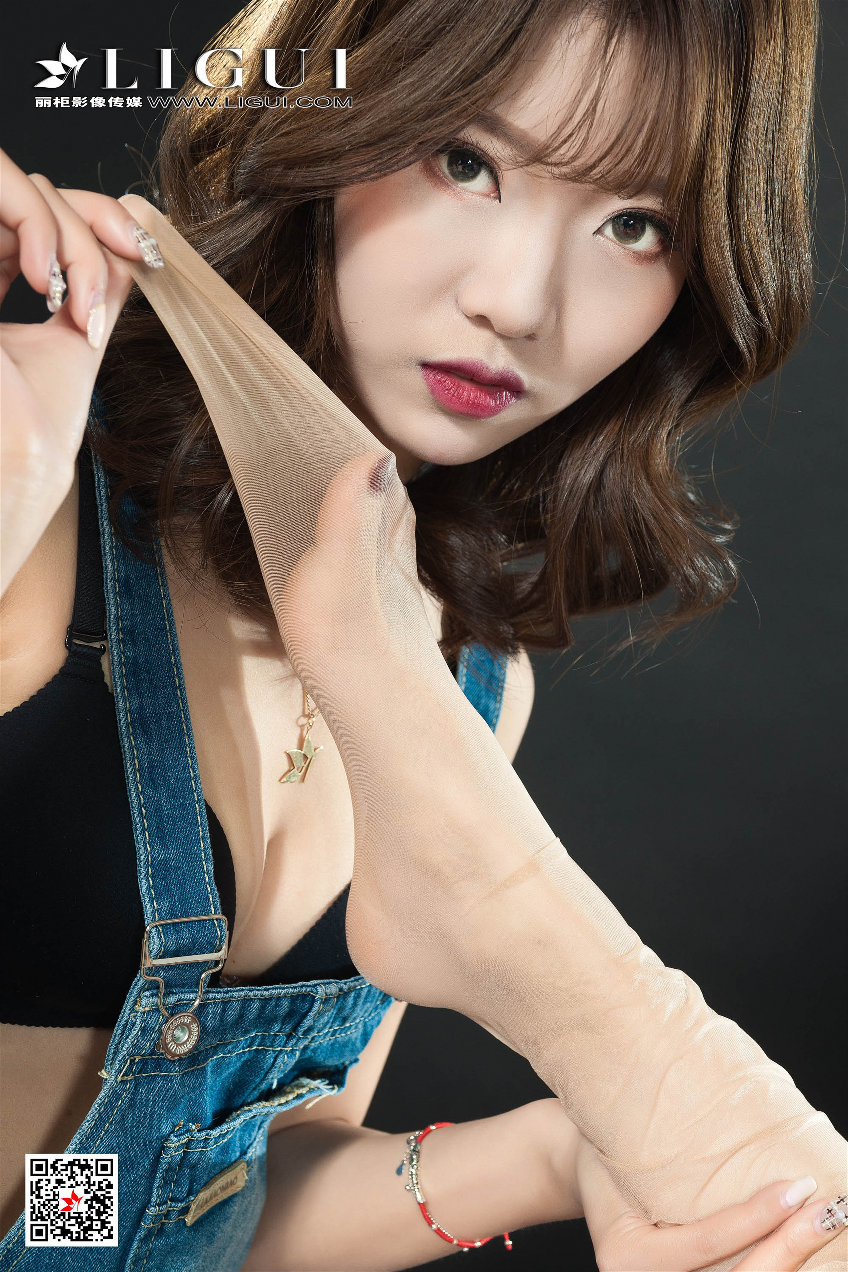 Foot Fetish Twin Flowers 64