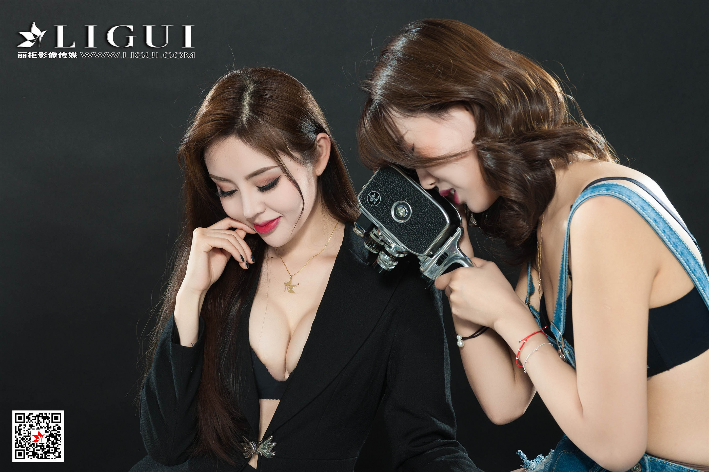 Foot Fetish Twin Flowers 64