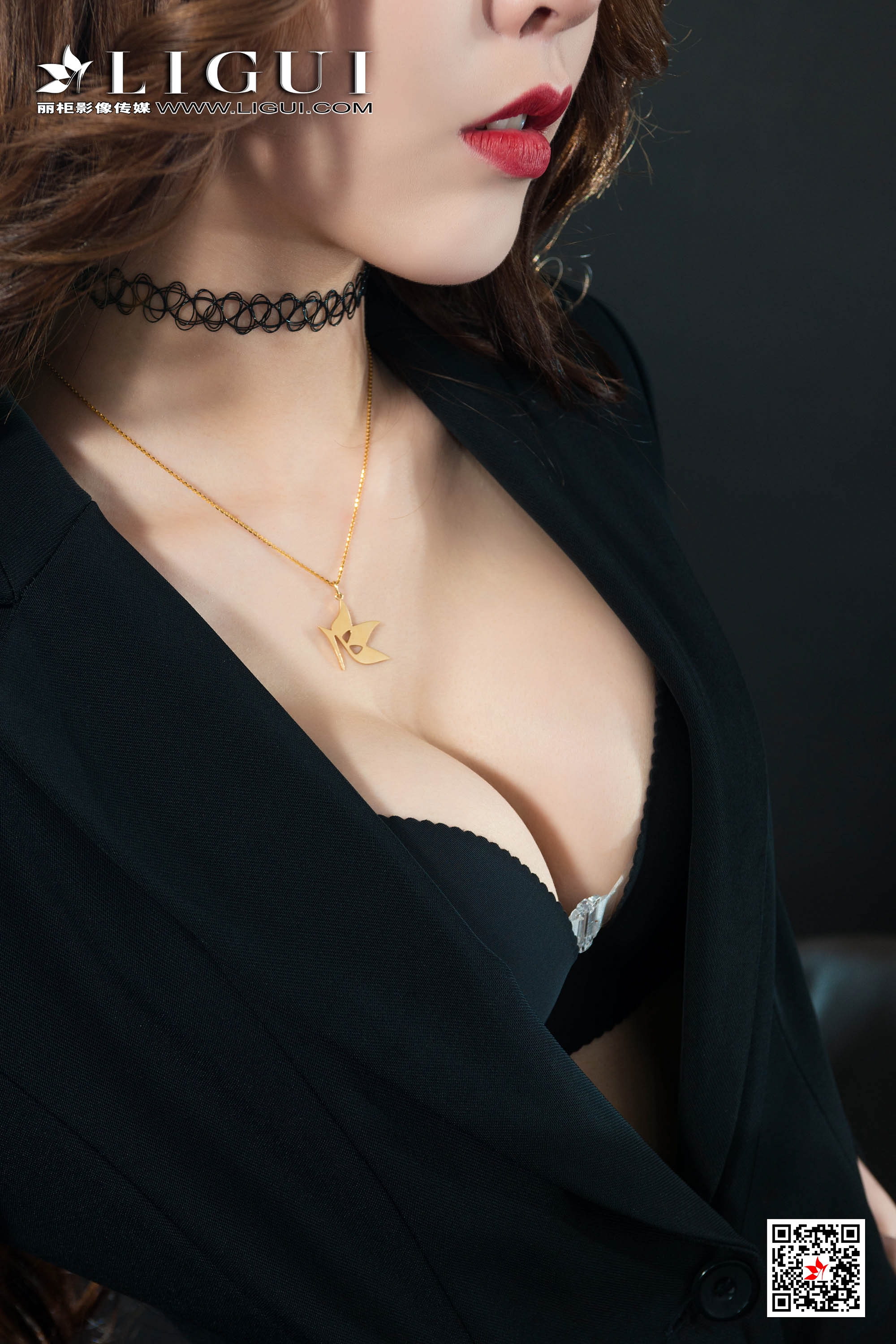 Foot Fetish Twin Flowers 65