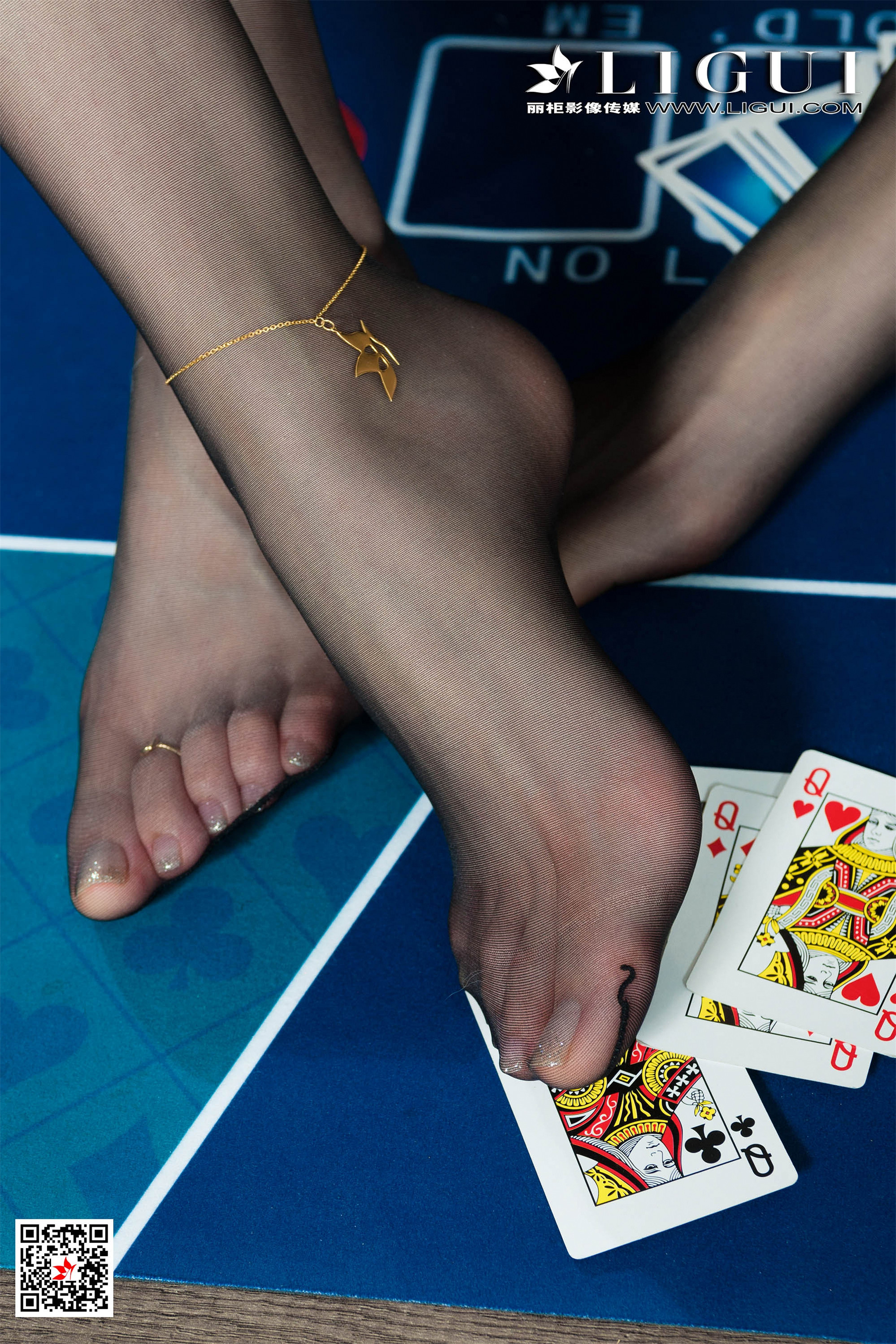 Foot Fetish Twin Flowers 65