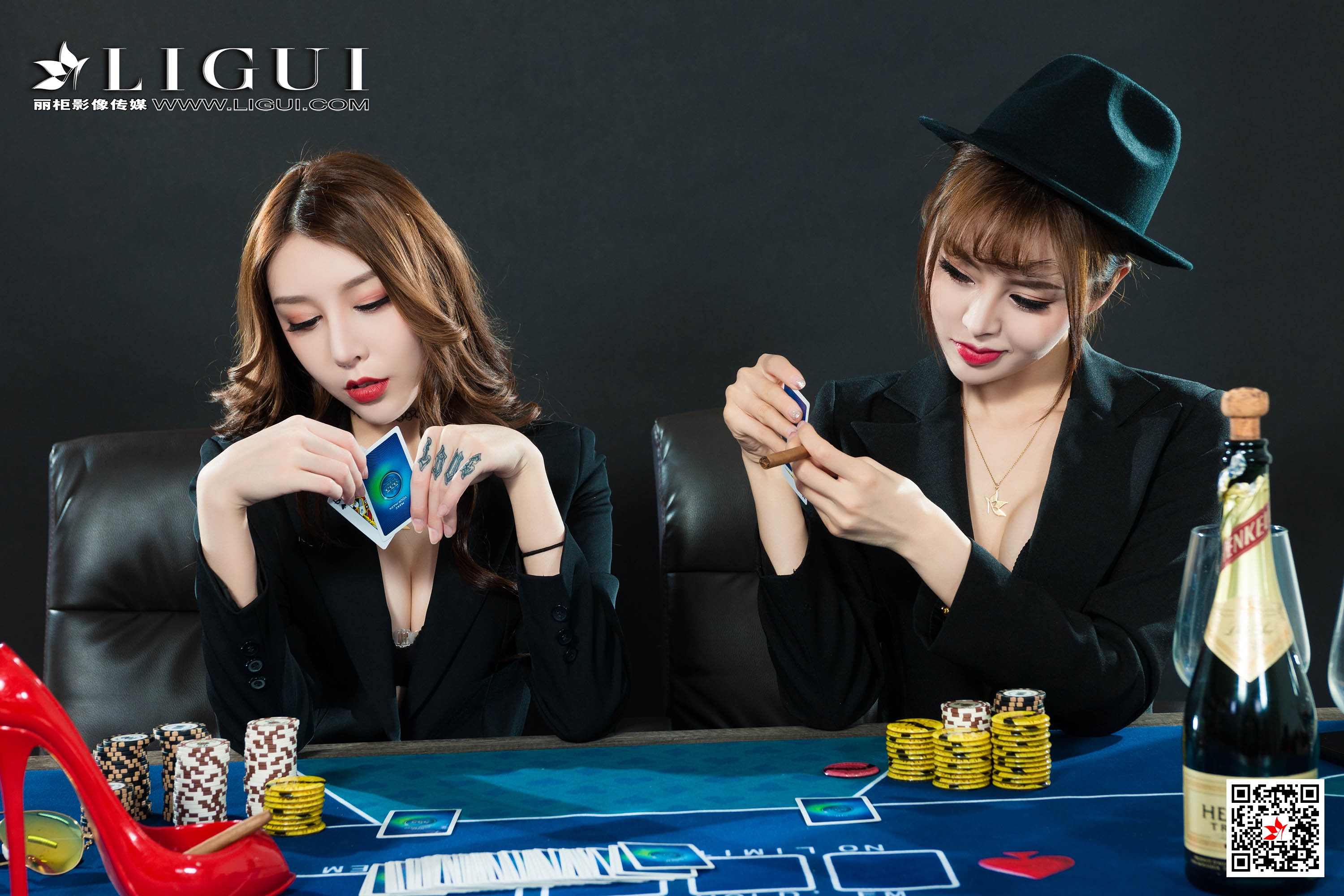 Foot Fetish Twin Flowers 65