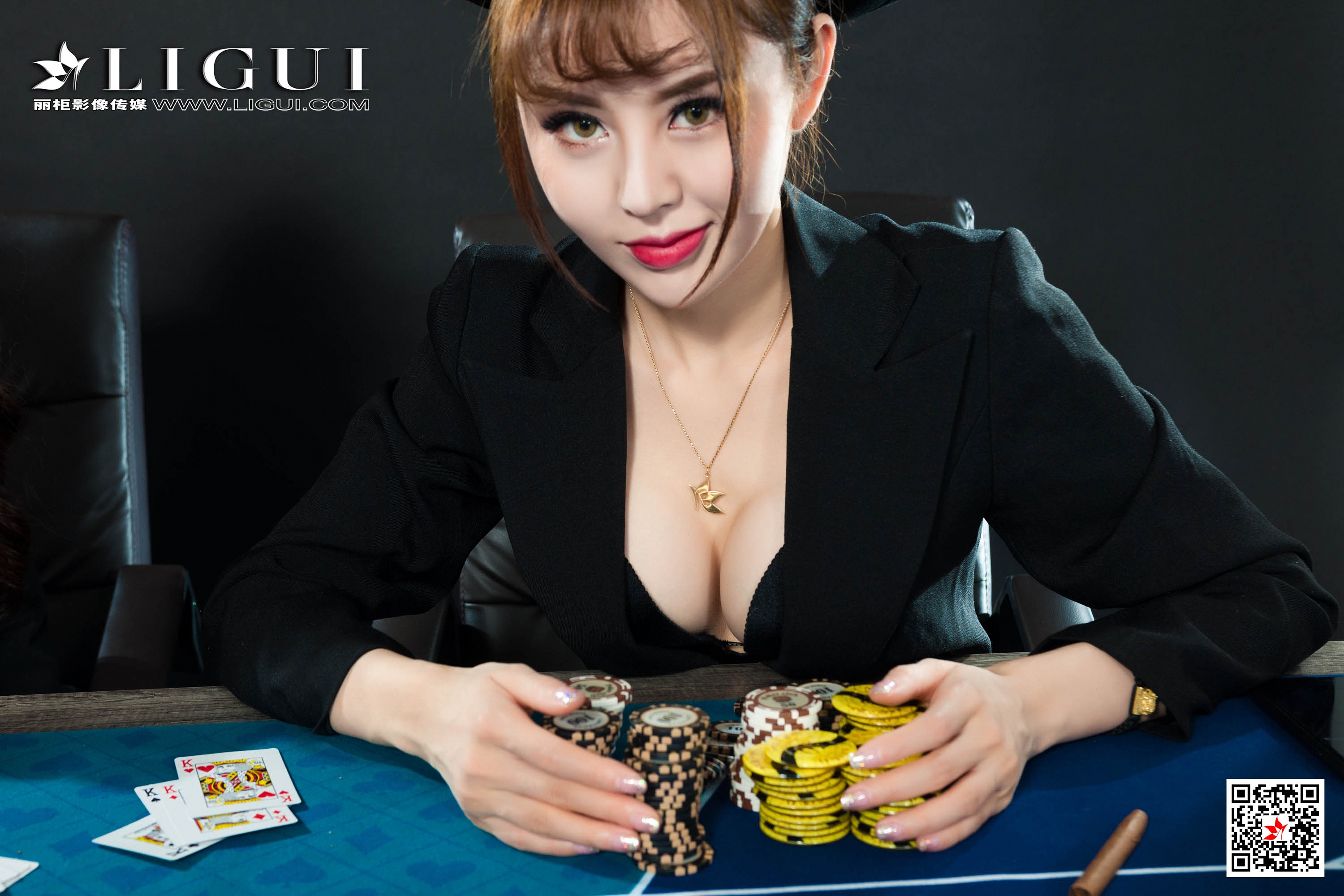 Foot Fetish Twin Flowers 65