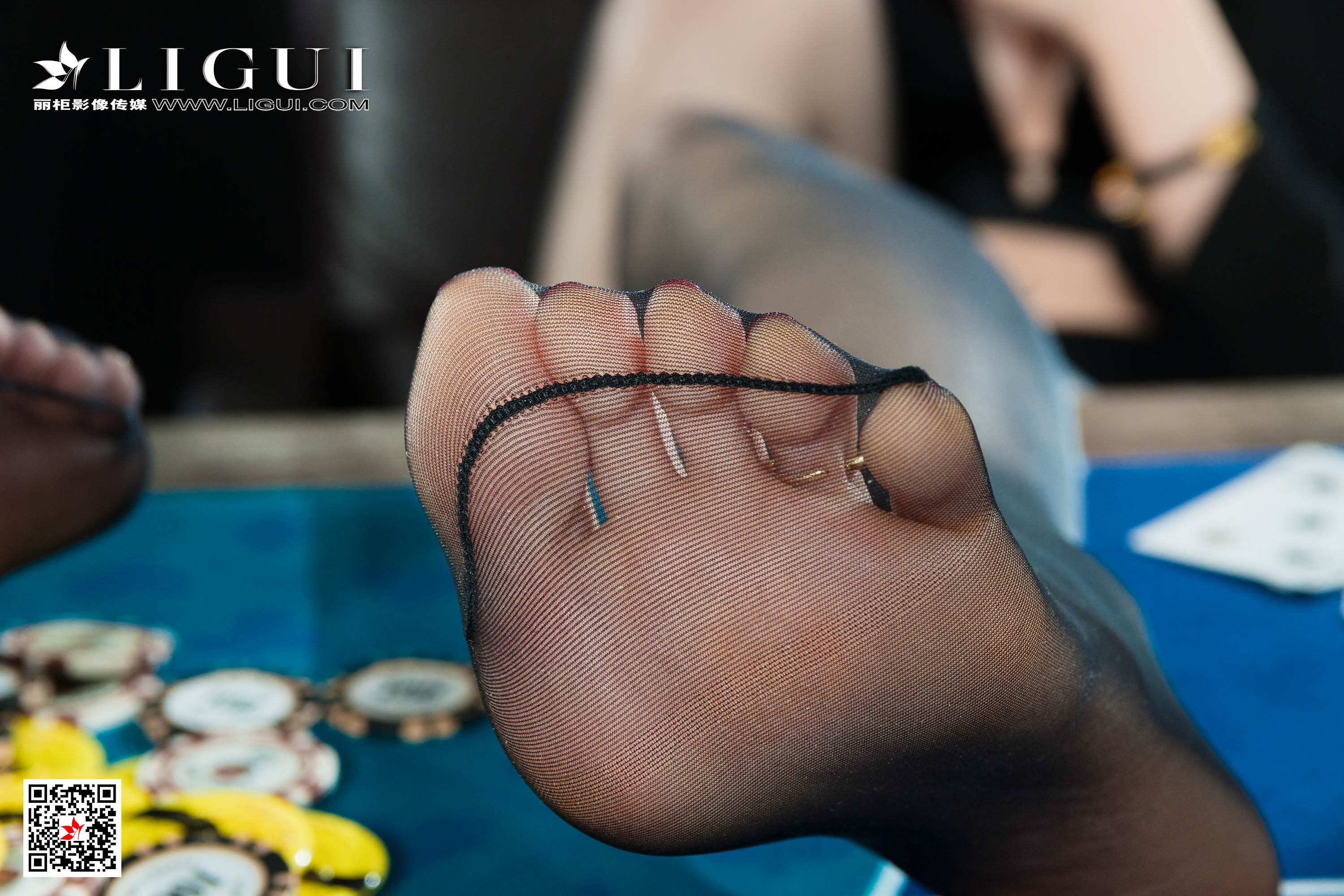 Foot Fetish Twin Flowers 65