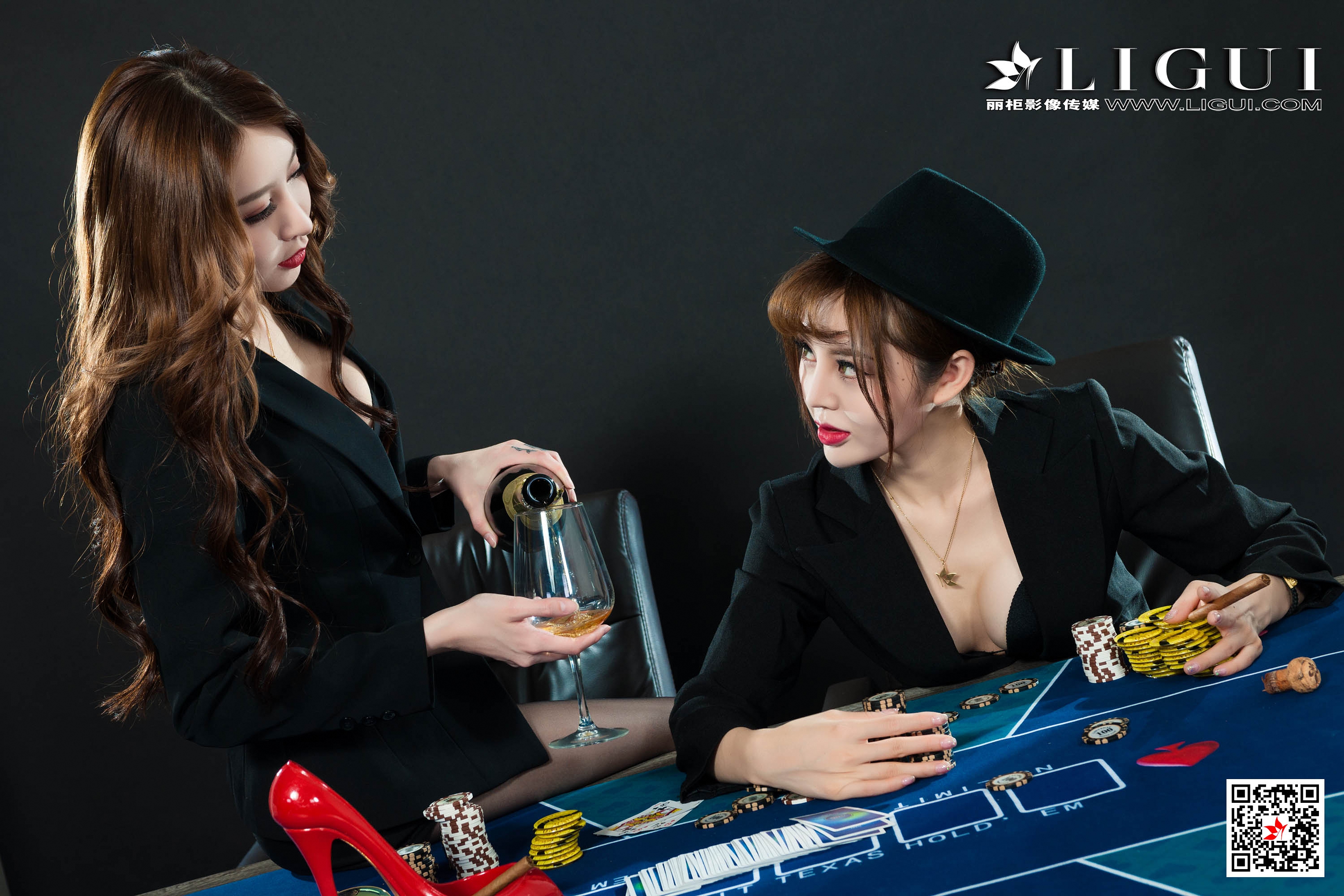 Foot Fetish Twin Flowers 65