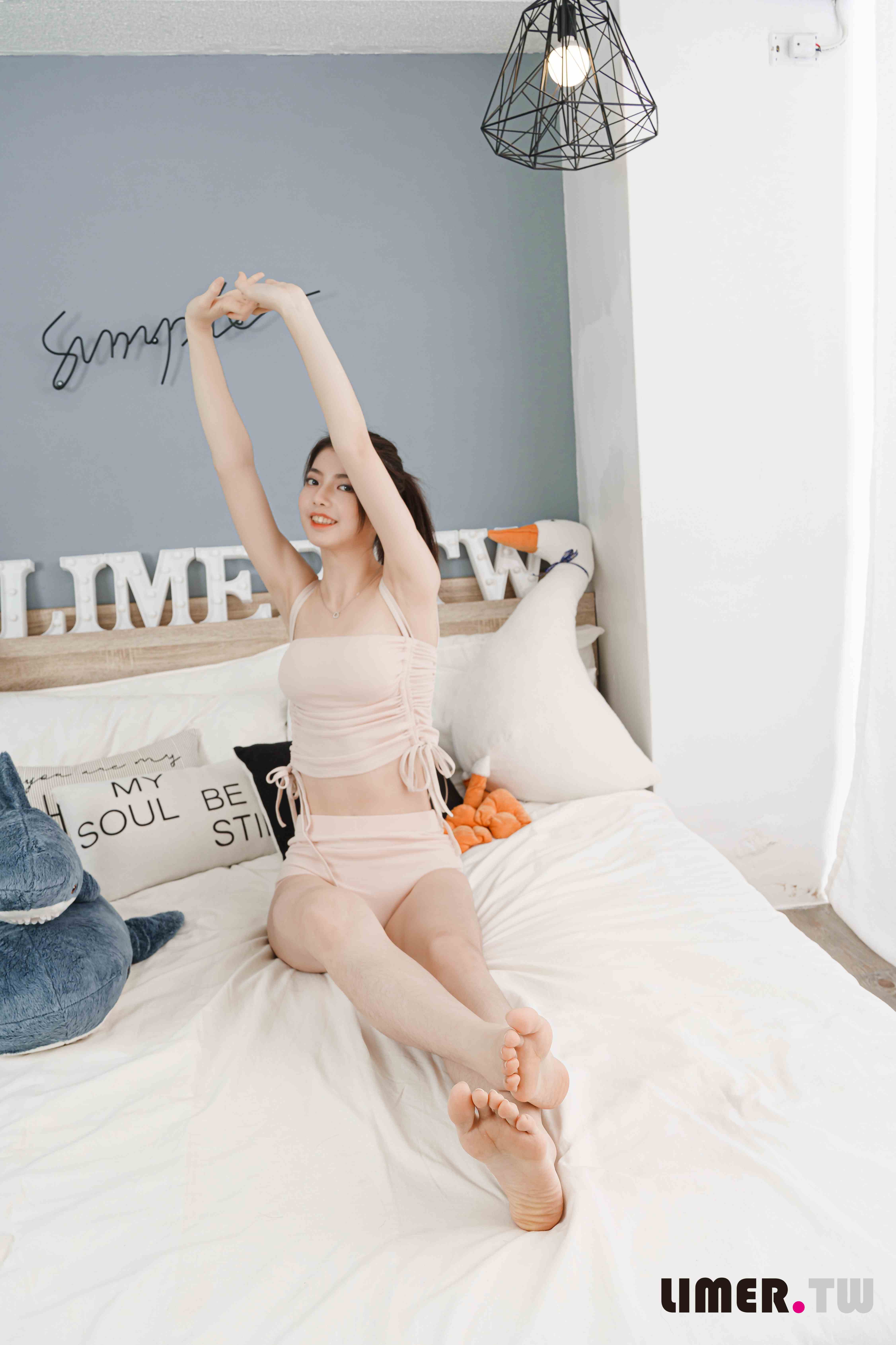 China Beauty Legs and feet 630