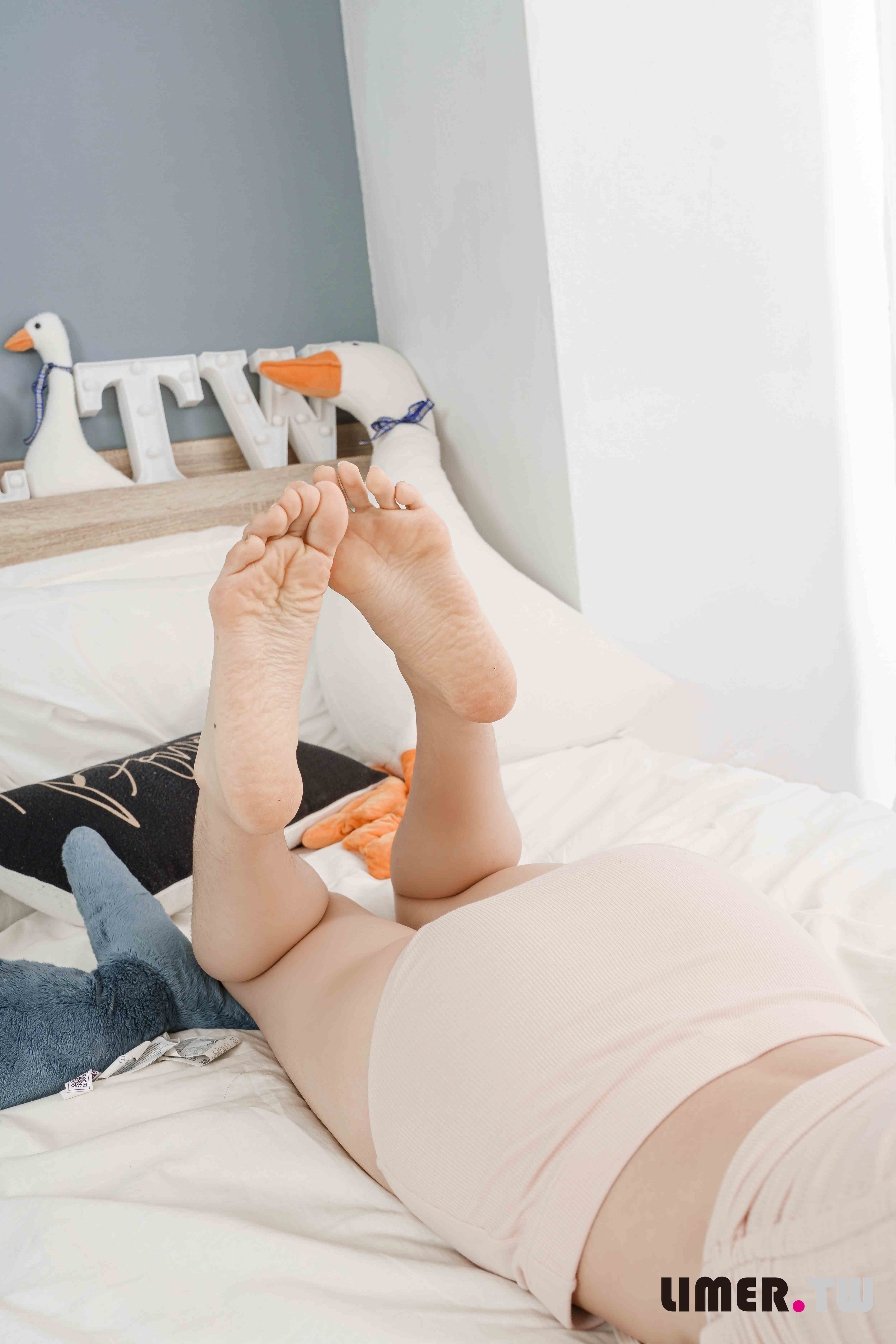 China Beauty Legs and feet 630