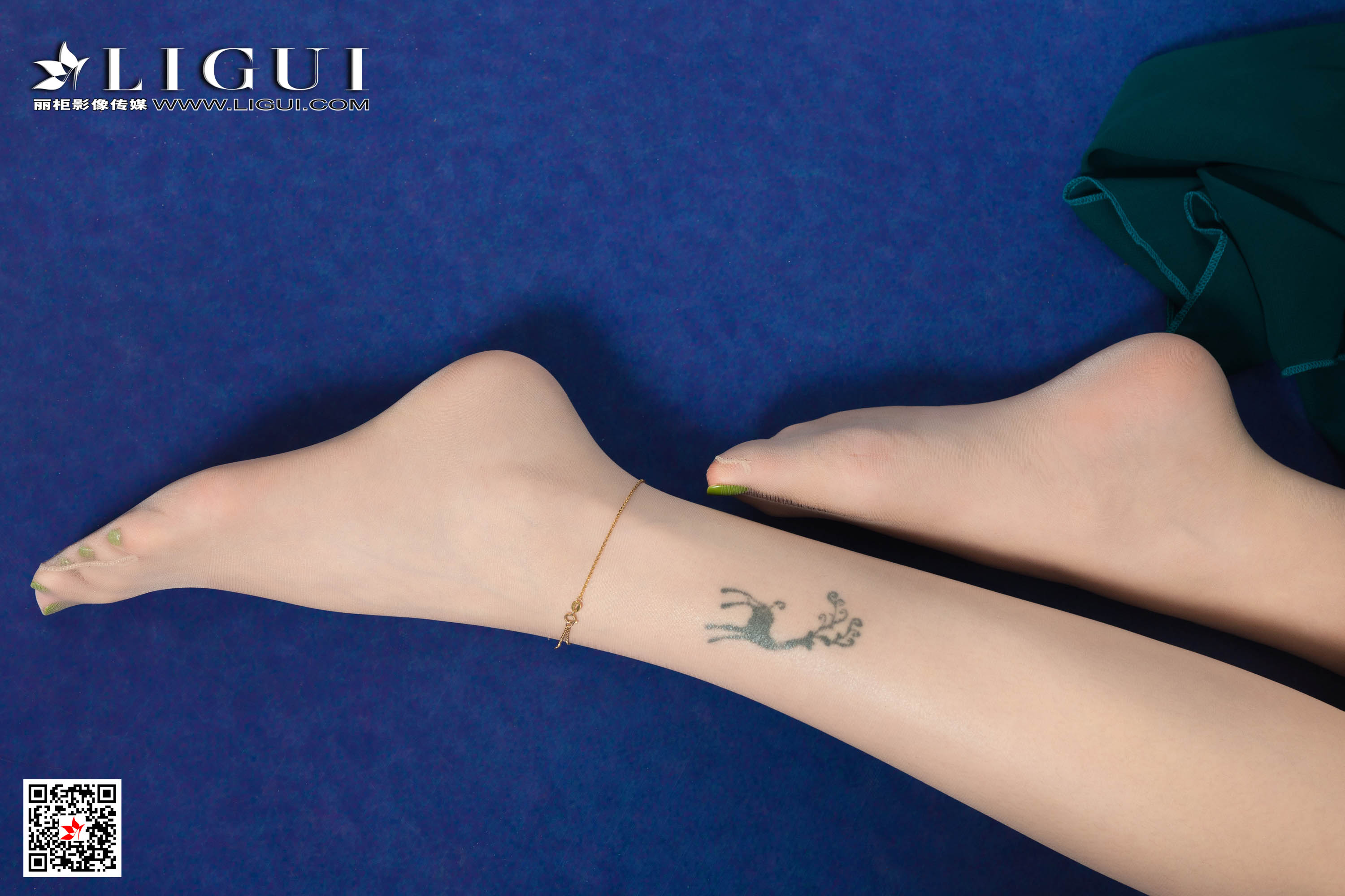 Foot Fetish Twin Flowers 67