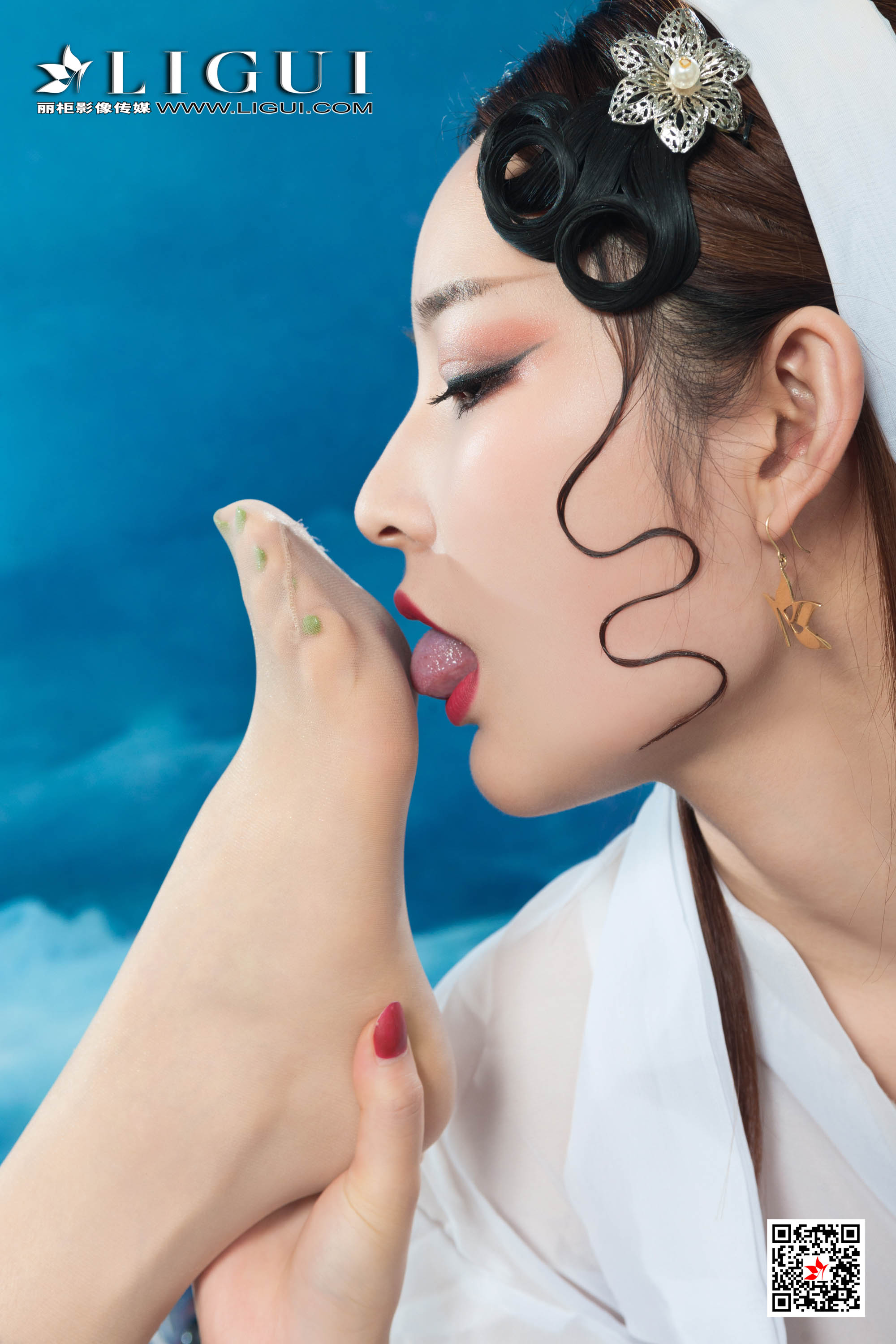 Foot Fetish Twin Flowers 67