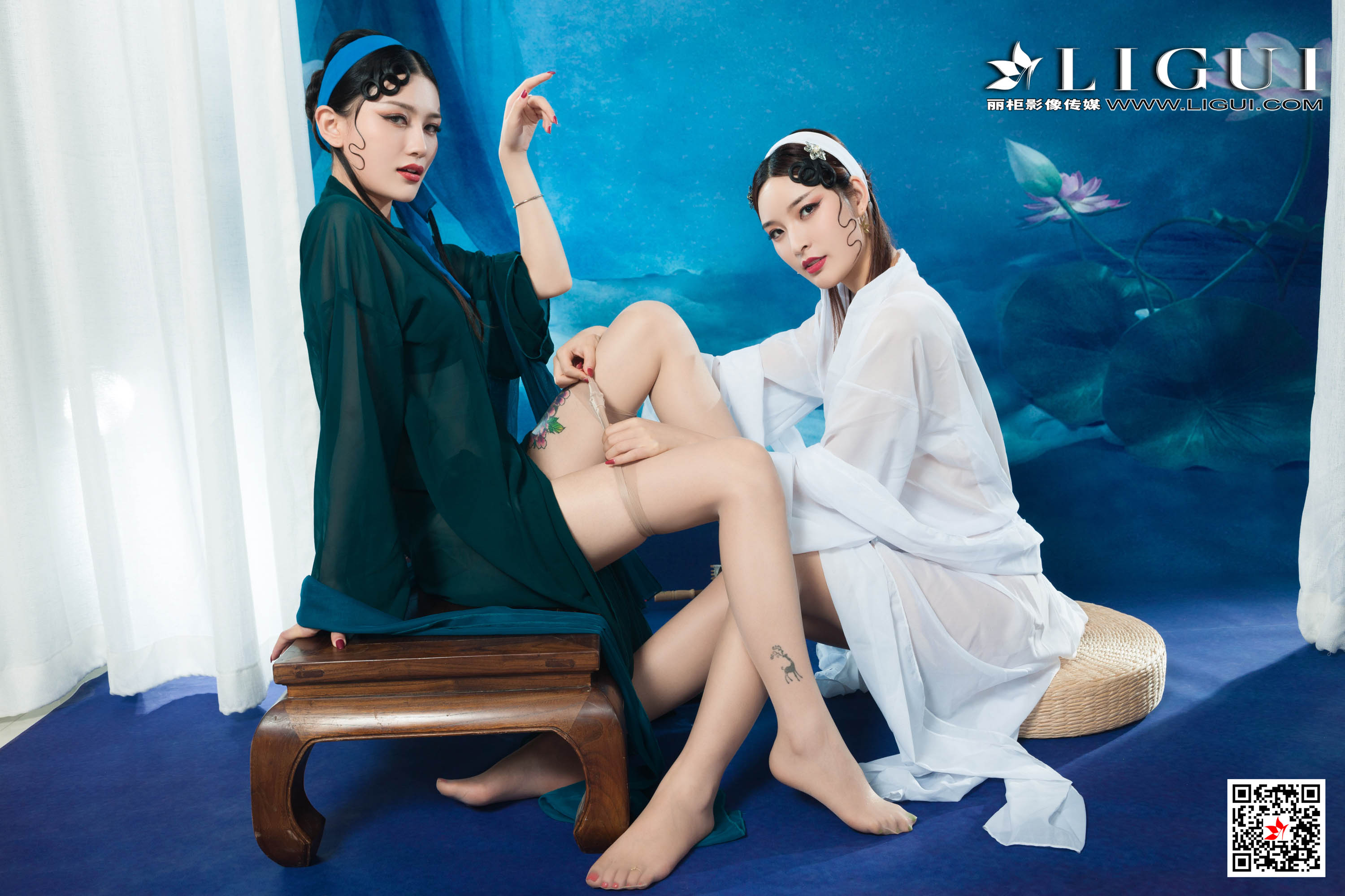 Foot Fetish Twin Flowers 67