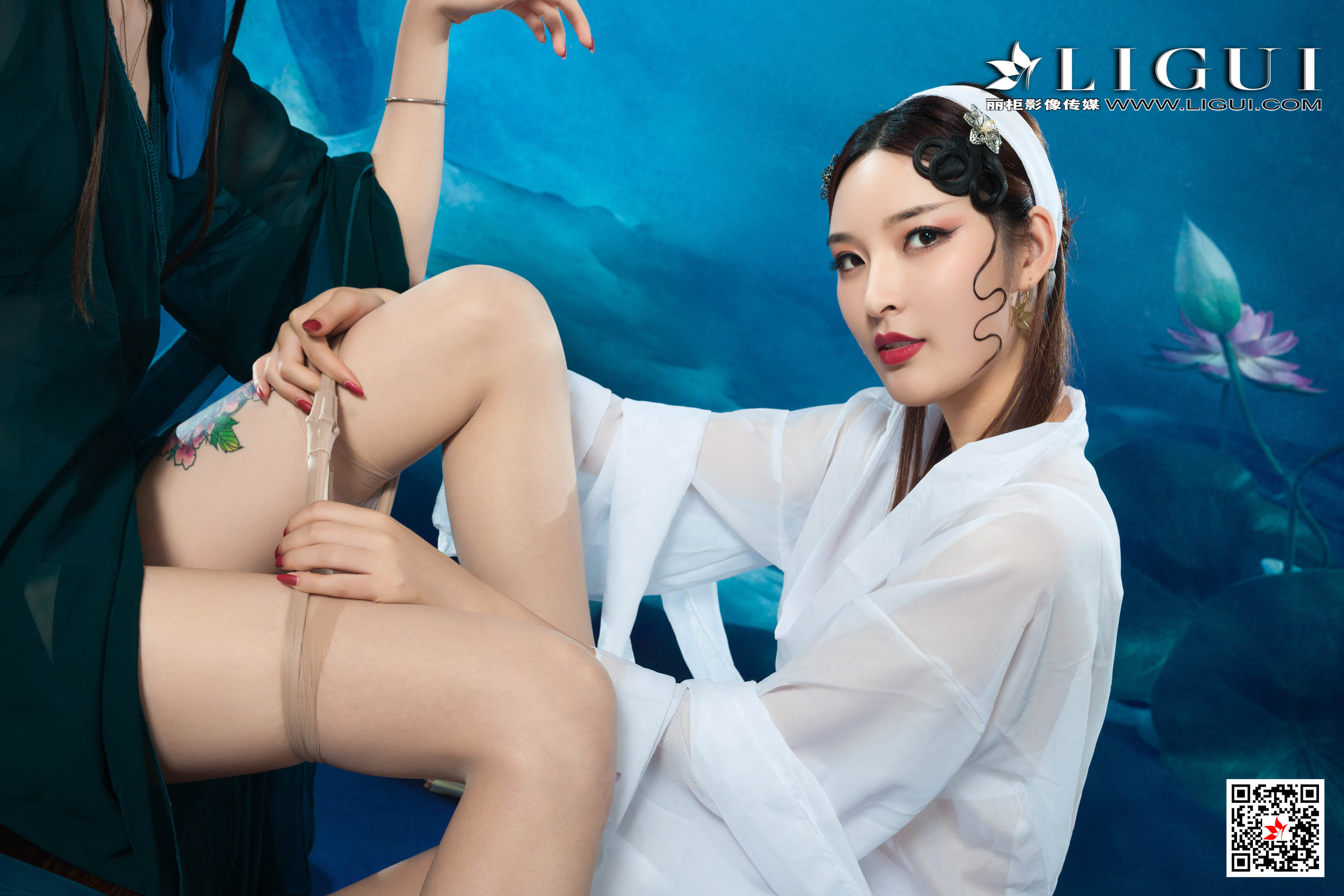 Foot Fetish Twin Flowers 67