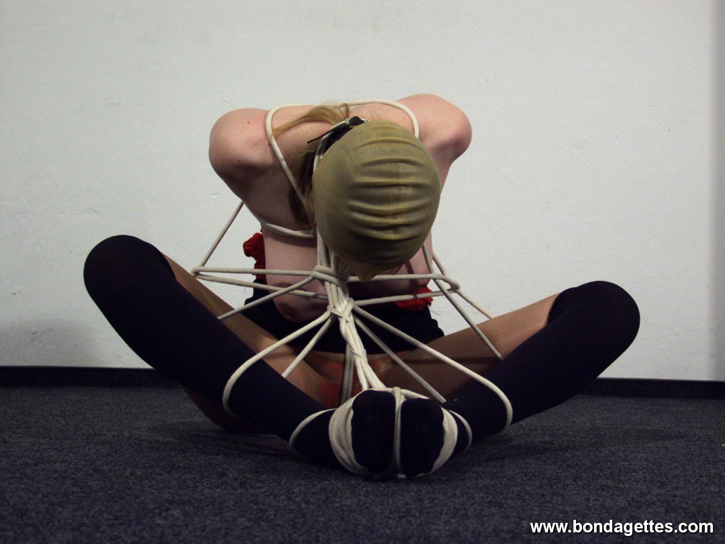 Hot girl in bondage 173