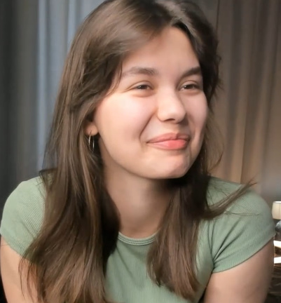 looking makes it hot_109