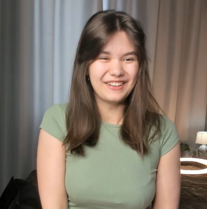 looking makes it hot_109