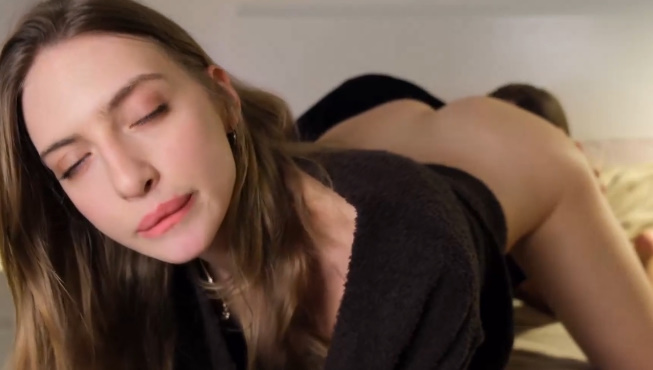 looking makes it hot_111