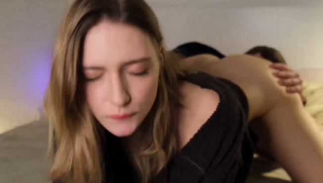 looking makes it hot_111