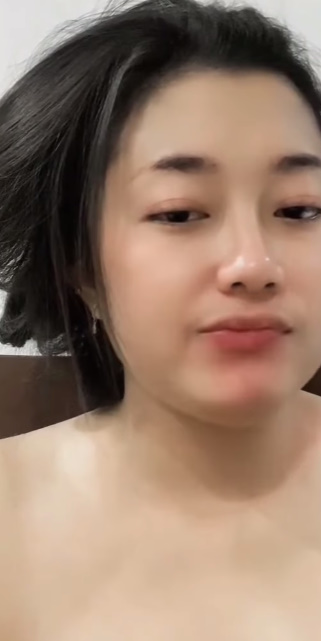 looking makes it hot_118