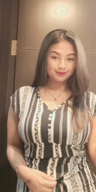 looking makes it hot_118