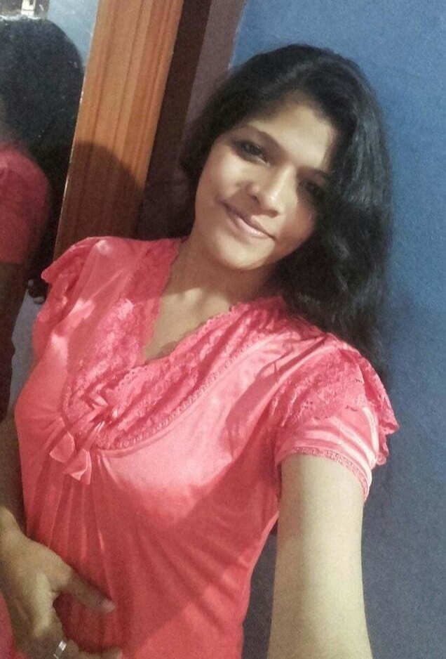 Indian beautiful aunty old collection