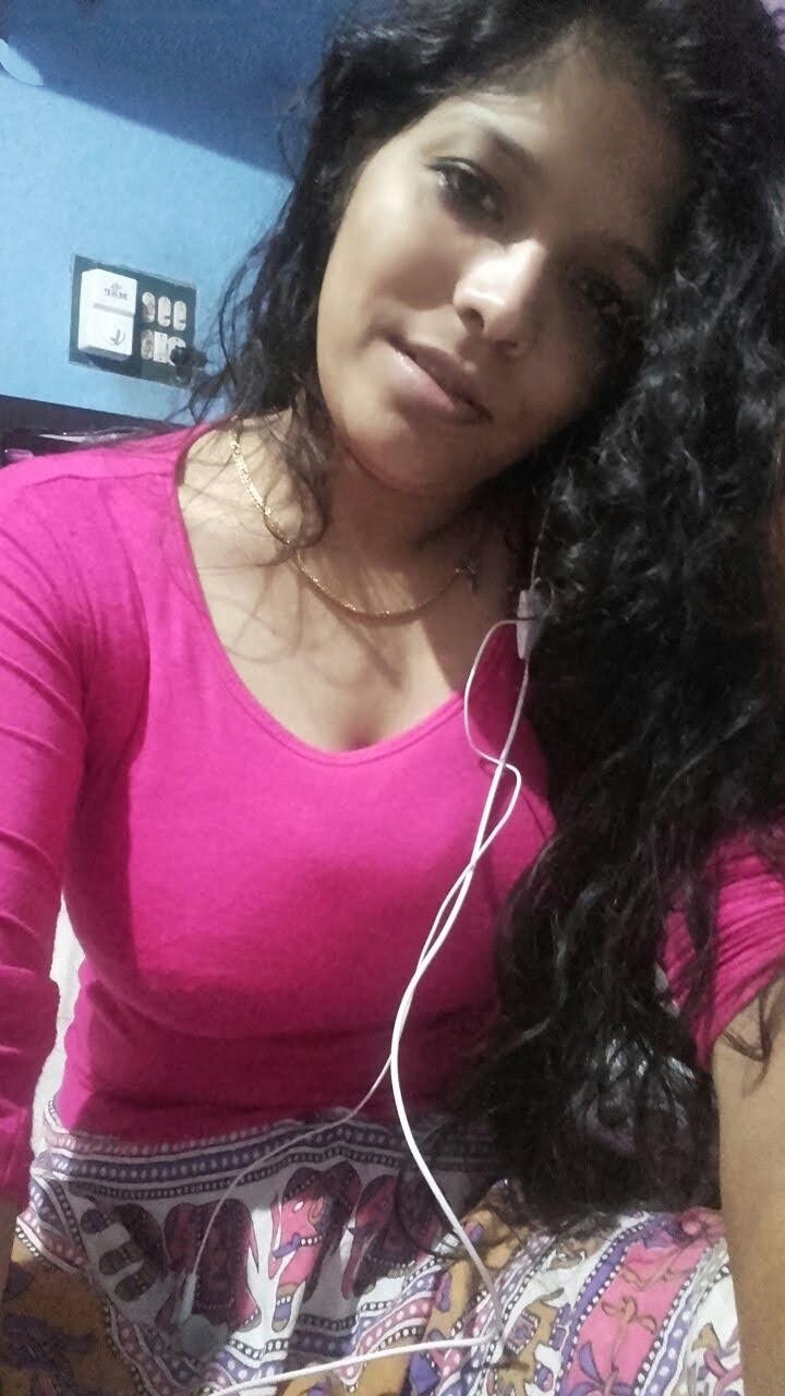 Indian beautiful aunty old collection