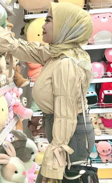 looking makes it hot_123