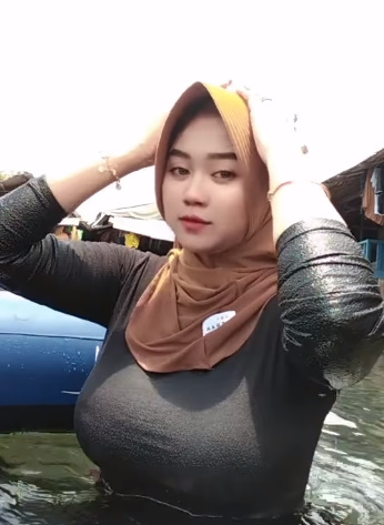 looking makes it hot_123