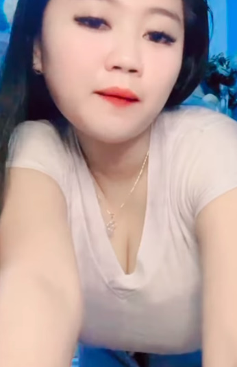 looking makes it hot_123