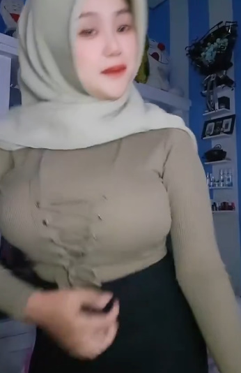 looking makes it hot_123