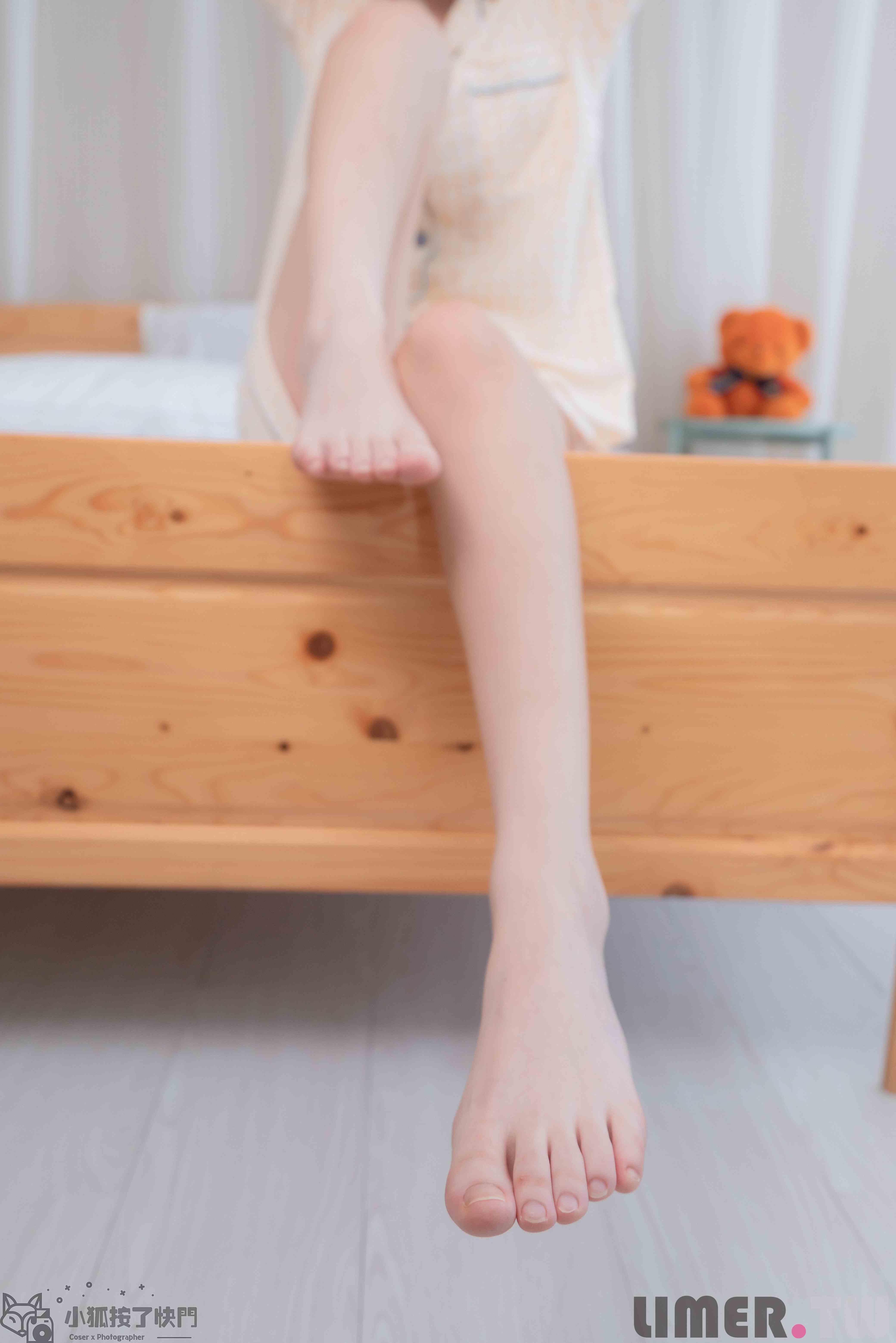 China Beauty Legs and feet 639