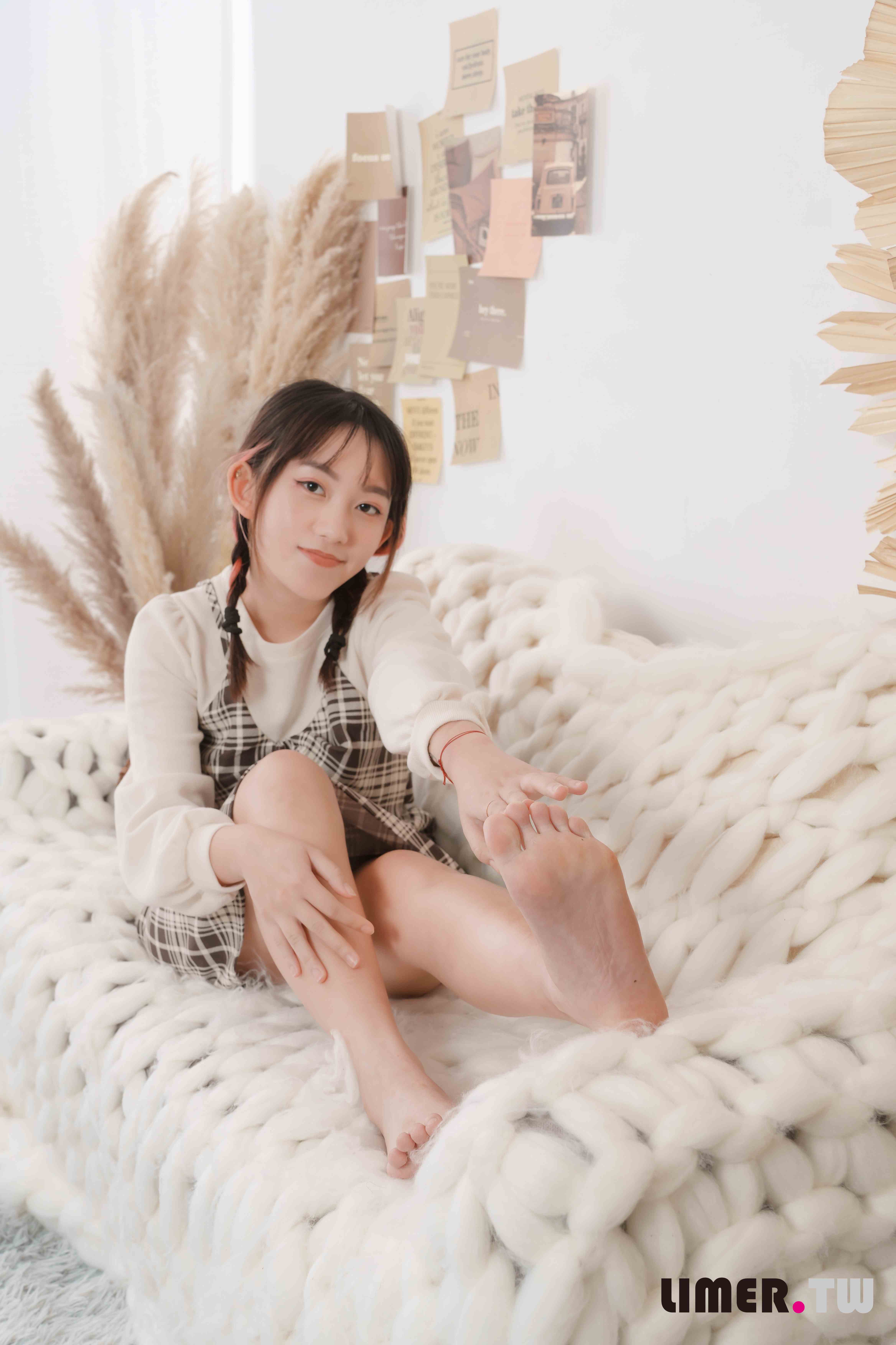 China Beauty Legs and feet 645