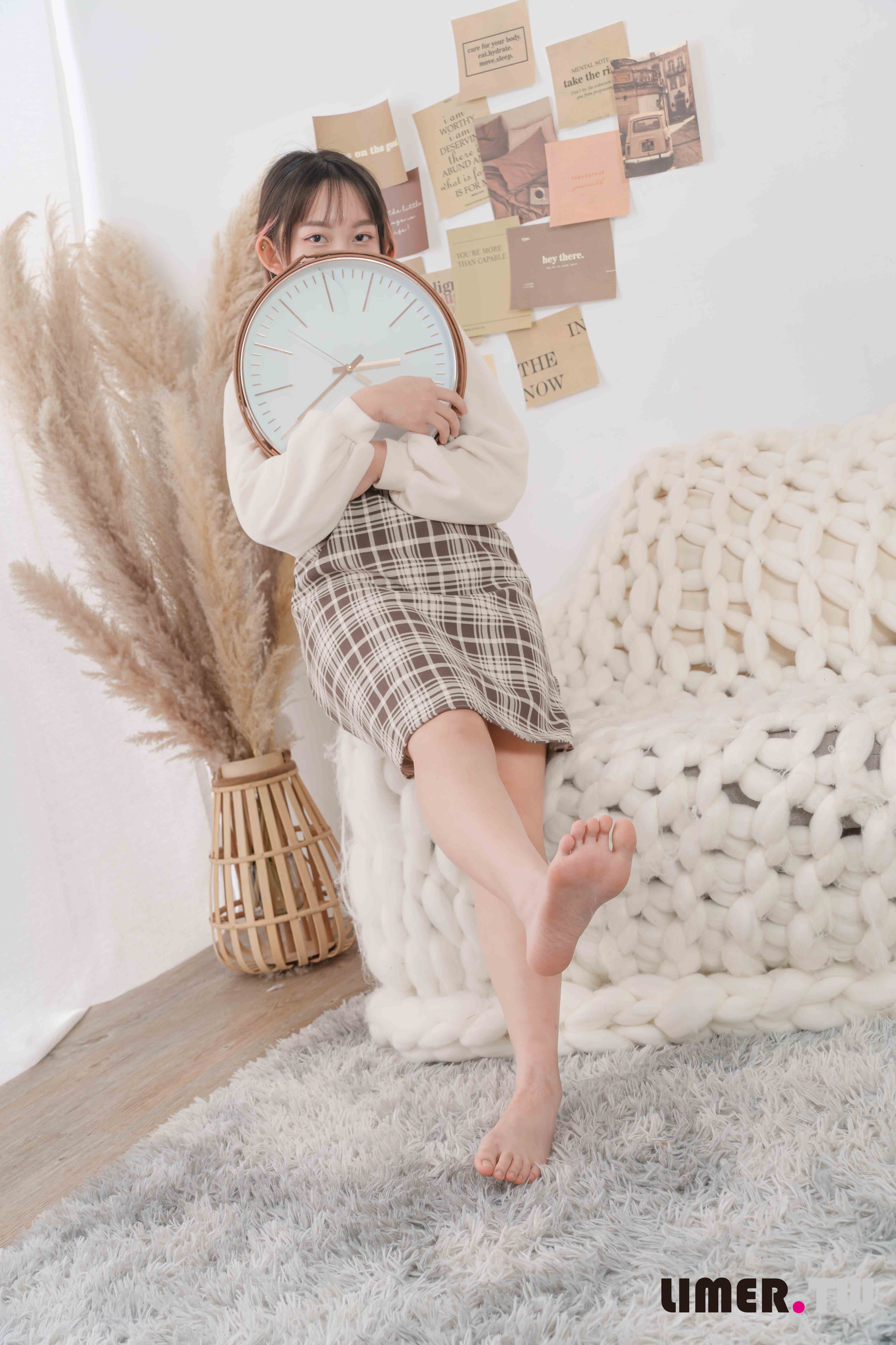 China Beauty Legs and feet 645