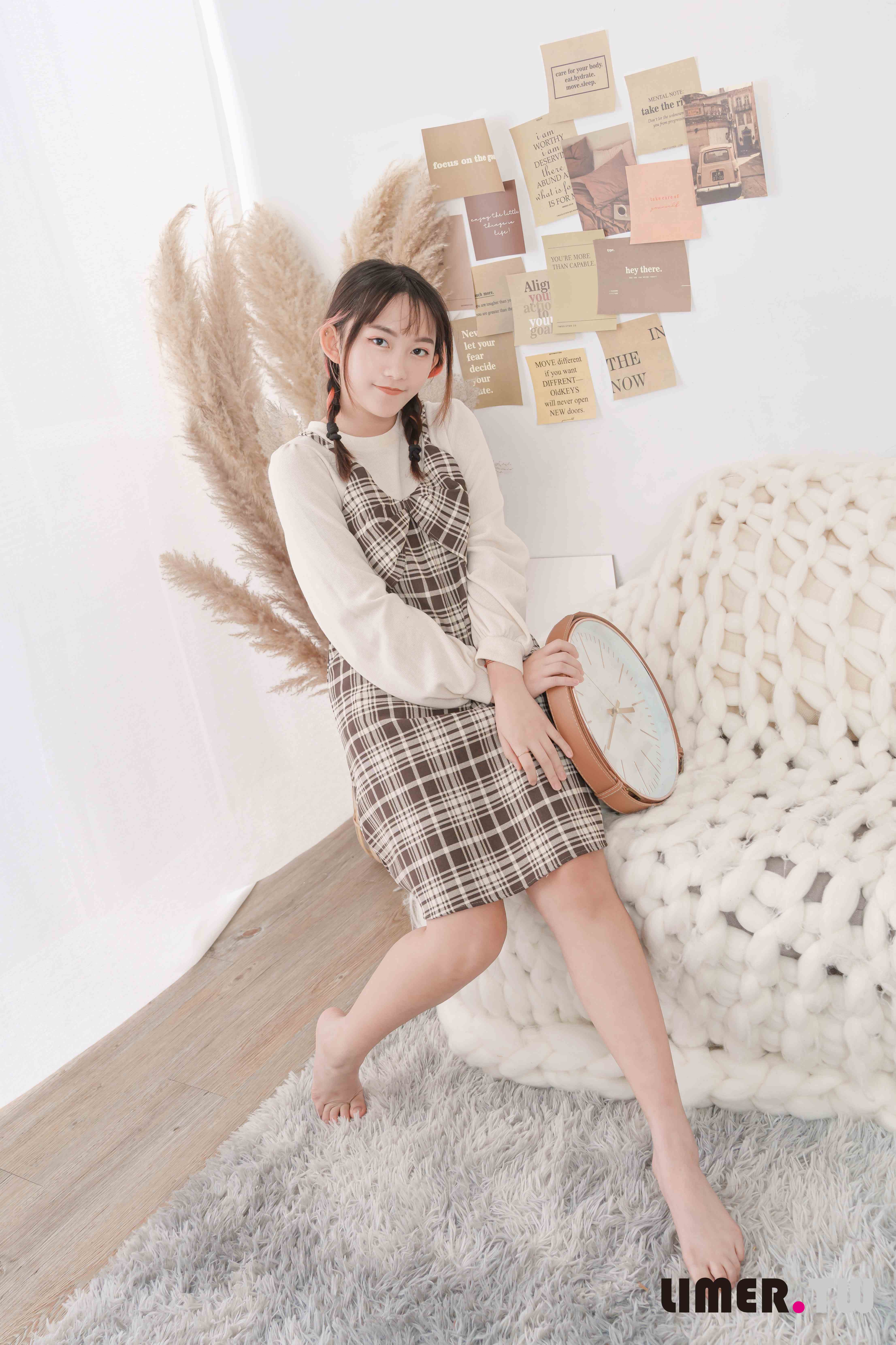 China Beauty Legs and feet 645